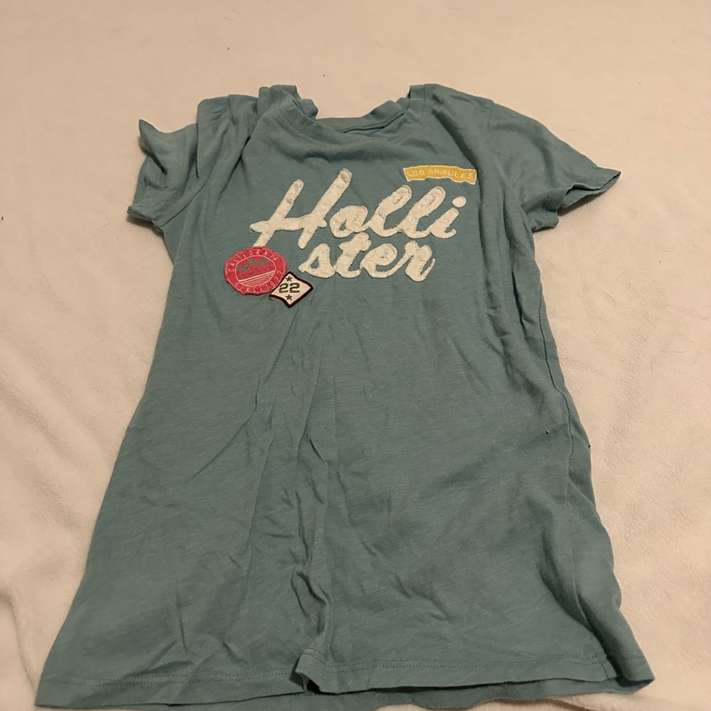 Hollister top